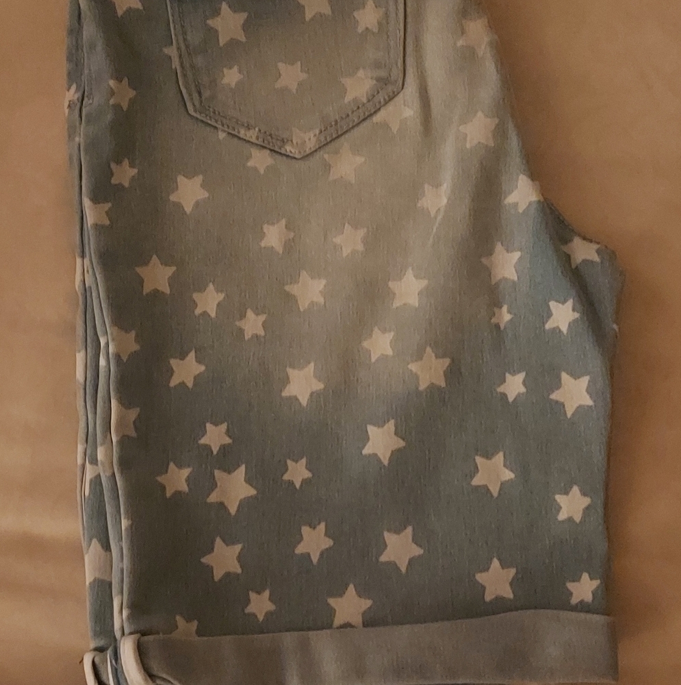 stars shorts
